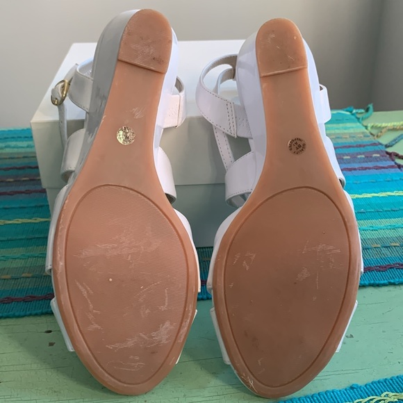 New in box White patent Liz Claiborne size 6M - Picture 5 of 10